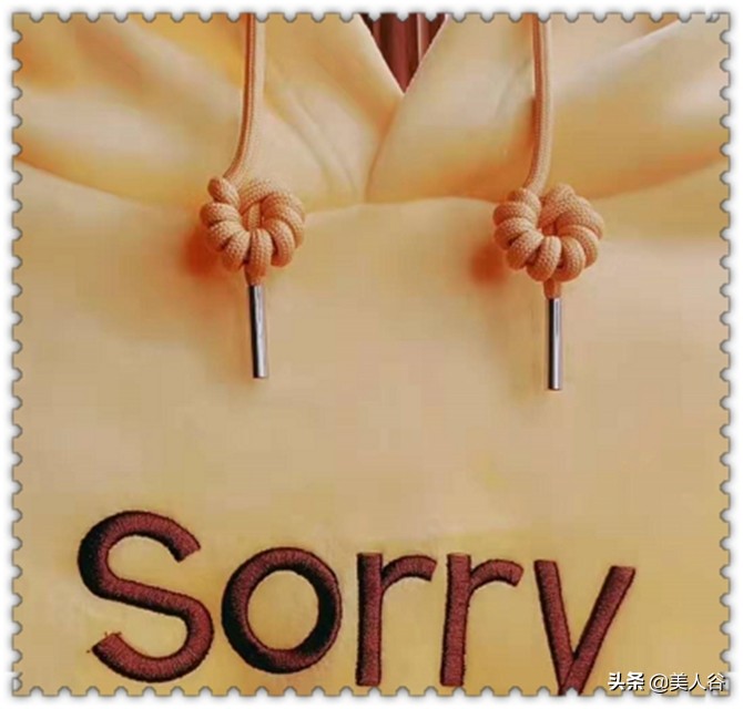 今年流行的卫衣绳子打结方法,卫衣的绳子要怎么打结才好看