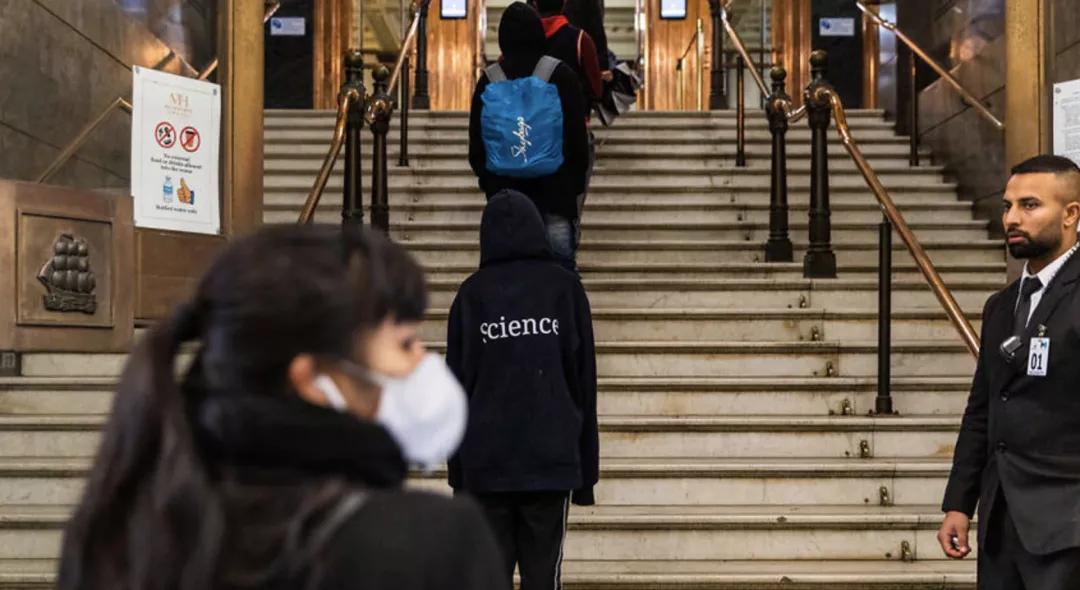 只涨不跌的澳洲大学开始退学费了？专门给海外留学生