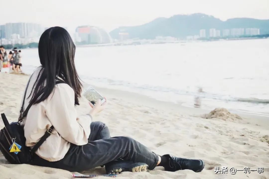 三亚郊外的海边社区,这里藏着“流量密码”还是另一种生活?