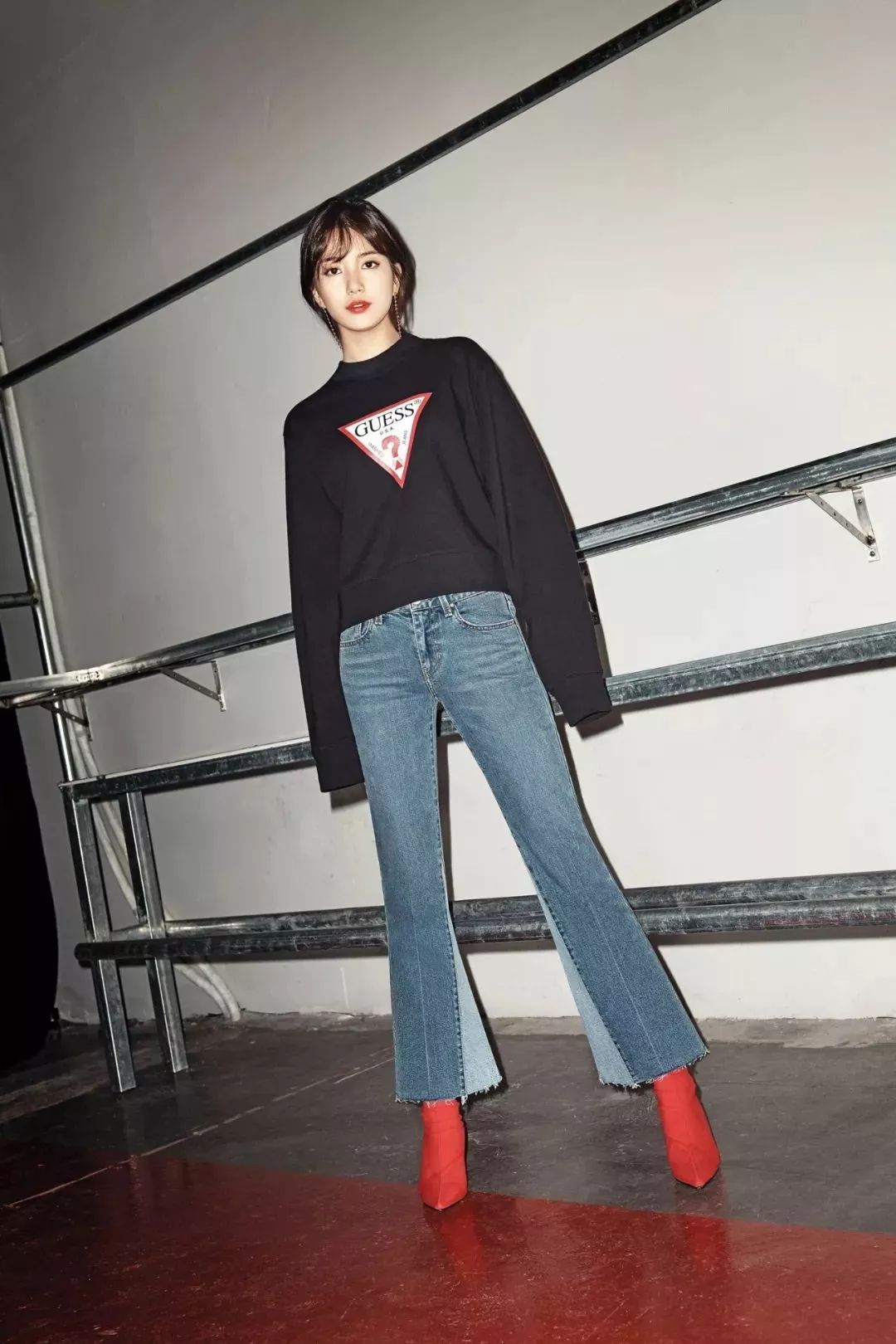 搭靴子穿的裙子秋冬款,裙子靴子秋冬搭配图