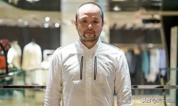 这位潮商创建自己的商业王国，娶了香港的“梦露”，羡煞旁人