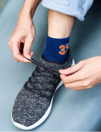 488堪比1890！小米史上最牛跑鞋，迪卡侬的价格，亚瑟士的质量