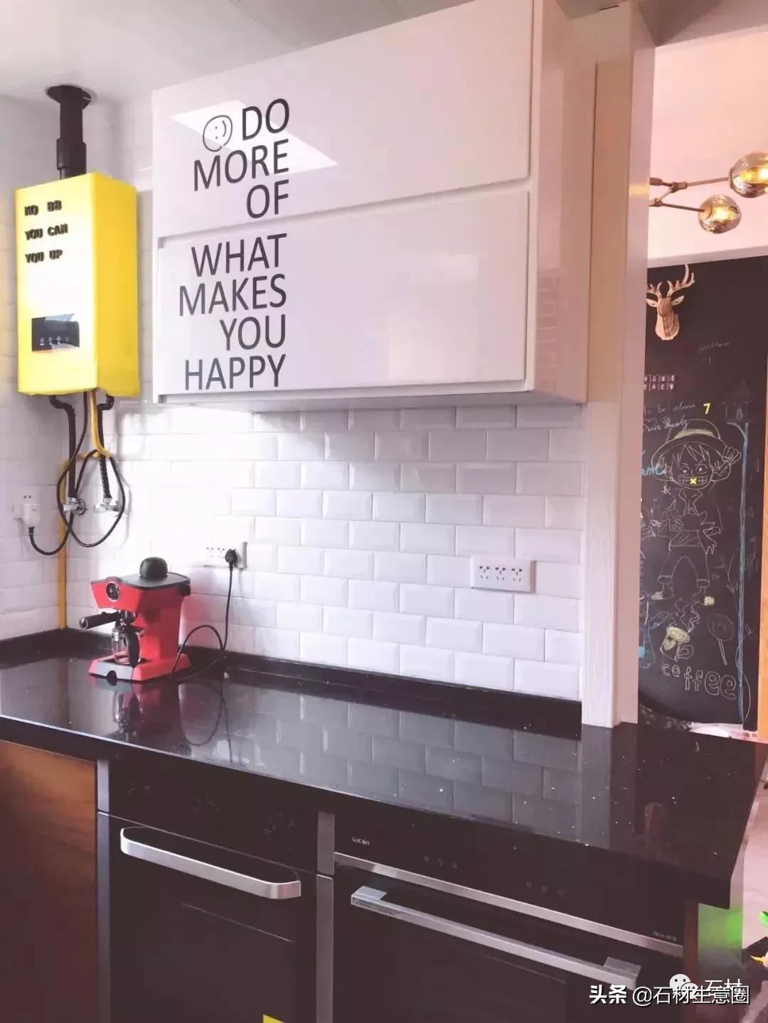 厨房灶台黑色白色柜子效果,黑灰色厨房灶台效果图