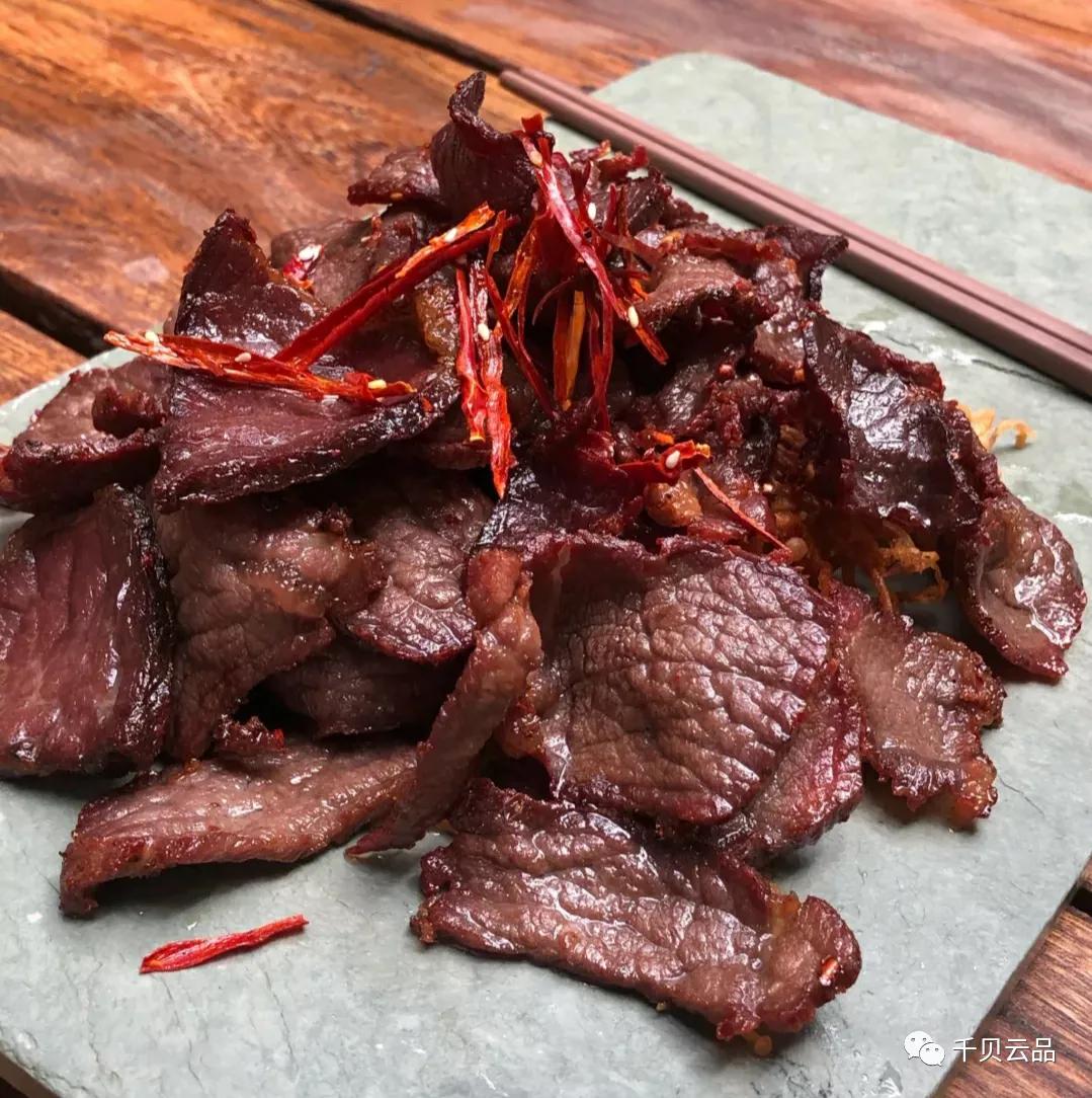 排队半个小时只为吃上一口鳗鱼饭,排队都吃不上的私房菜