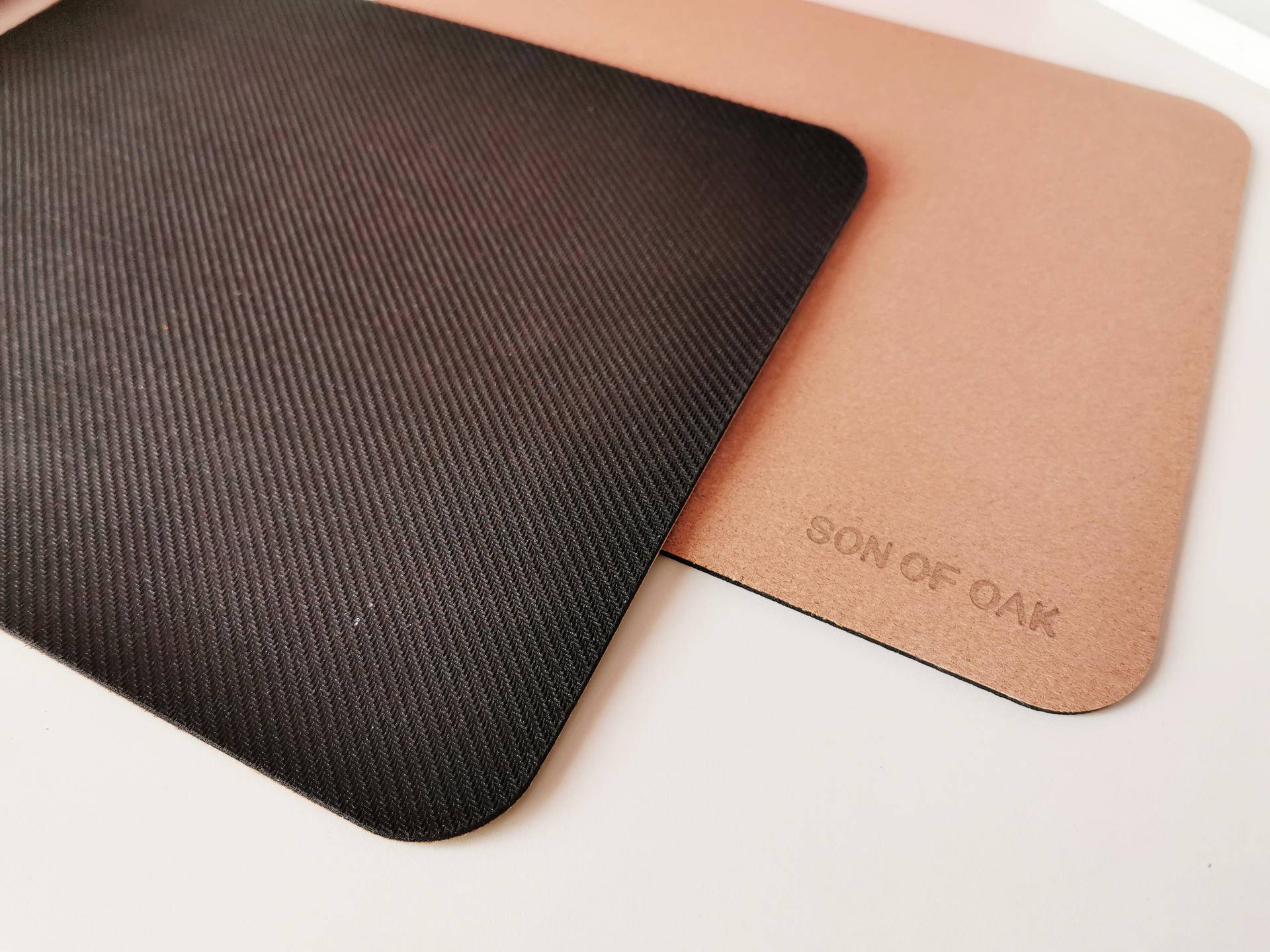 堪比粗面鼠标垫顺滑的细面鼠标垫,橡儿软木鼠标垫测评