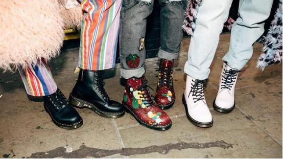 马丁靴如何进行选择搭配,马丁靴怎么穿好看效果好