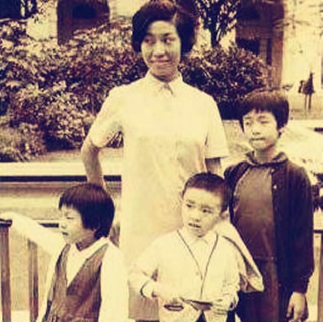 周星驰抠门是什么行为,周星驰拍戏到底有多抠门