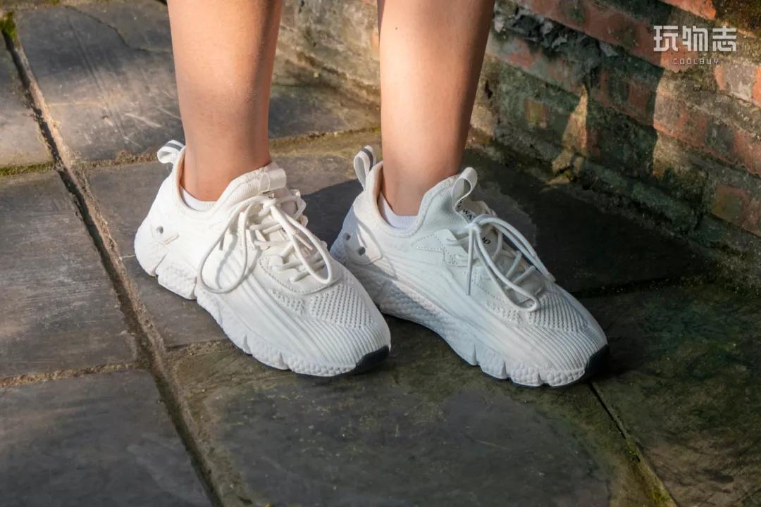 磁力按摩防水鞋,用强磁铁做摇步器