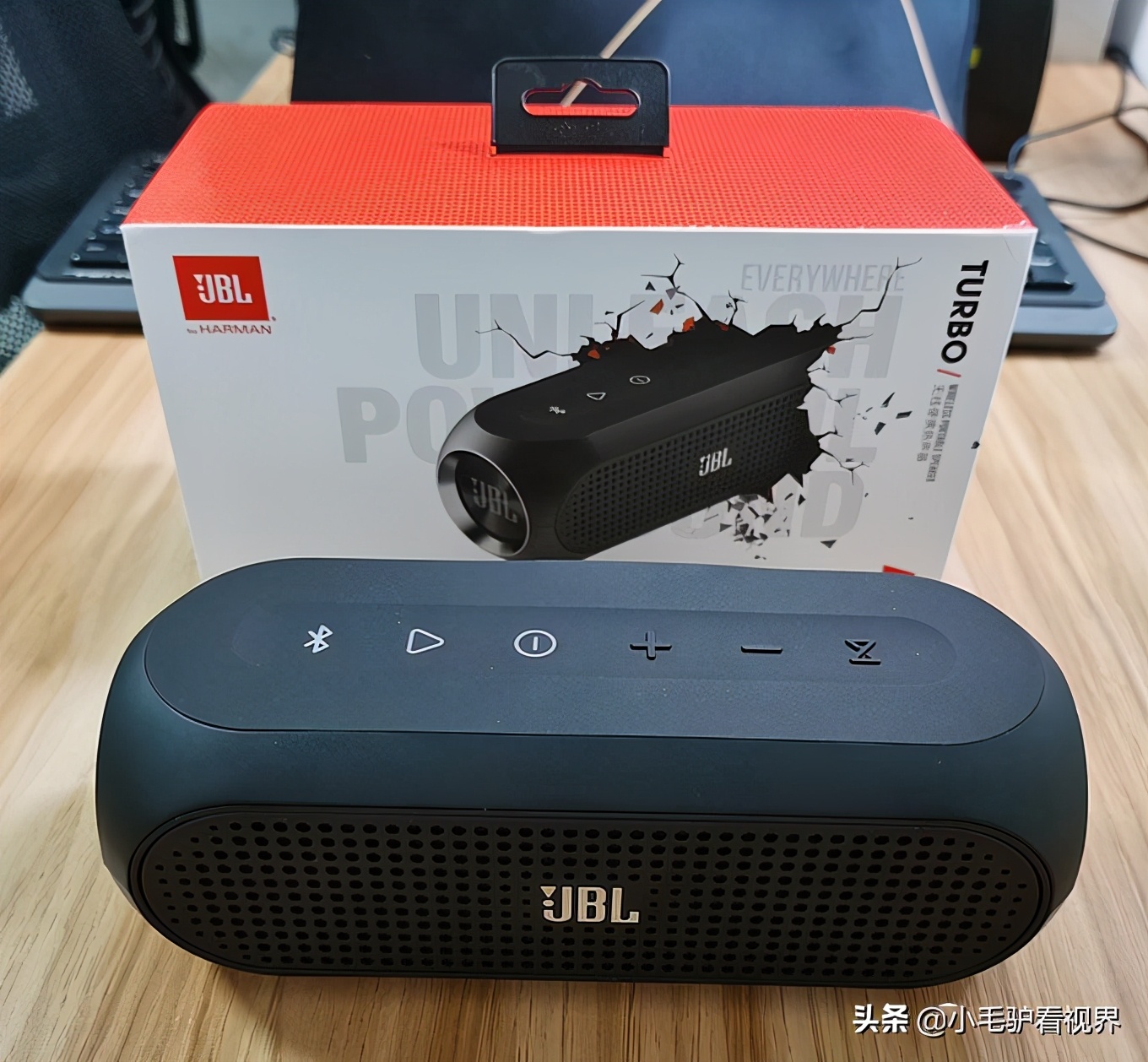 jbl小音响杂音跟破音似的,jbl吸顶音响4个喇叭效果