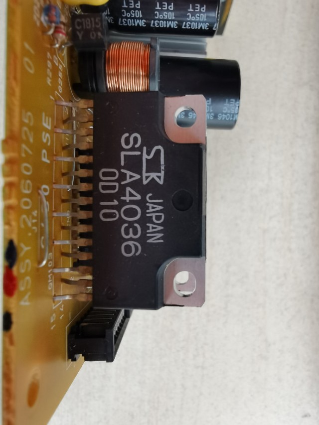 epson打印机电源开关在哪里,epson打印机电源键一直闪烁