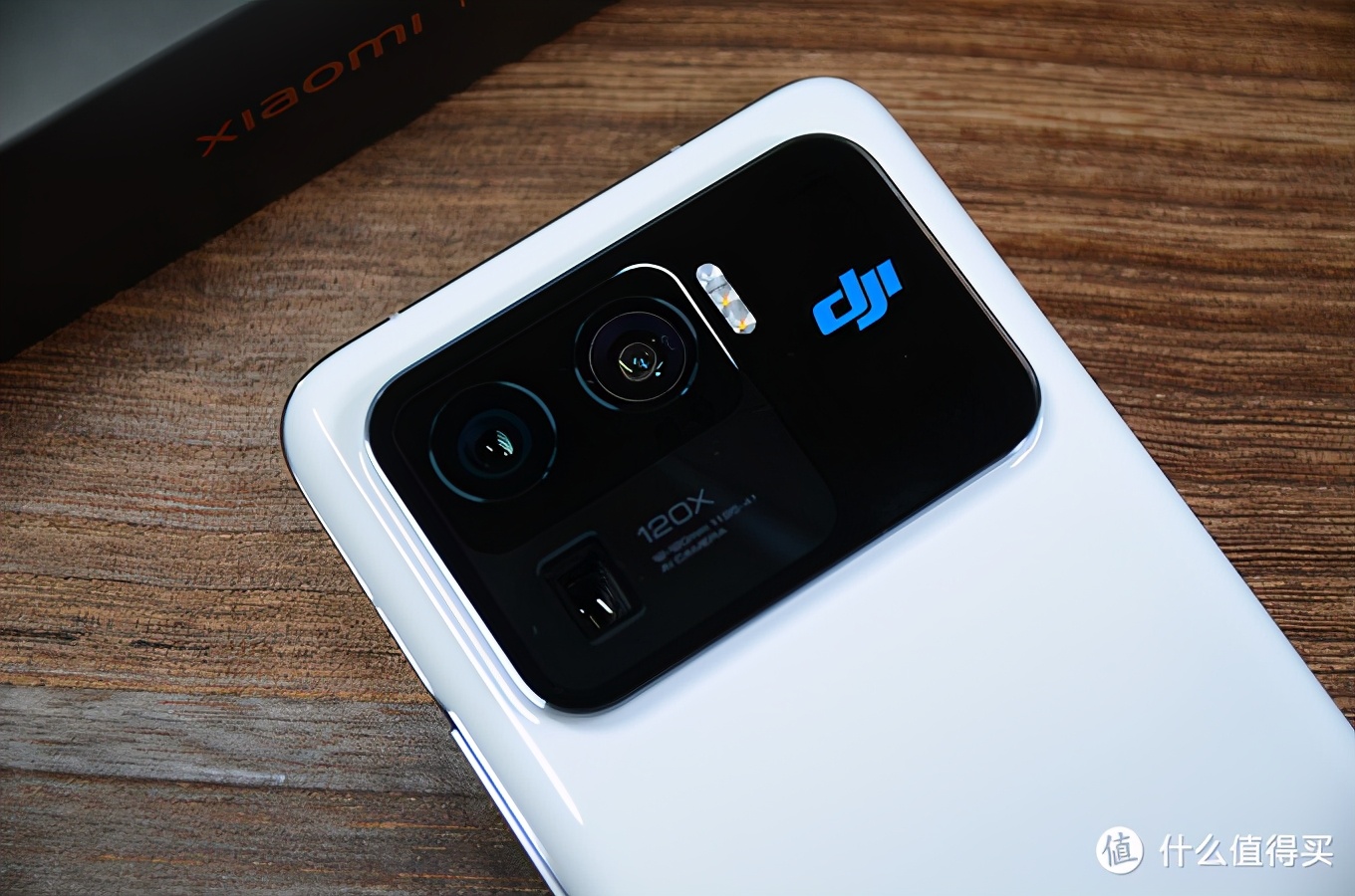 小米11ultra至尊版讲解,小米10至尊和小米11ultra拍照对比