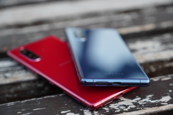 一部美到犯罪的手机，对不起，索尼已经很久没让我这么兴奋了