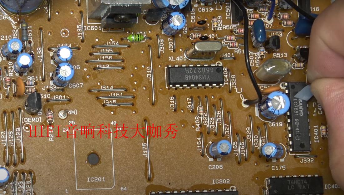 NAC5320cd*放播**机，无法进出仓和不读碟故障维修，聚焦调整方法