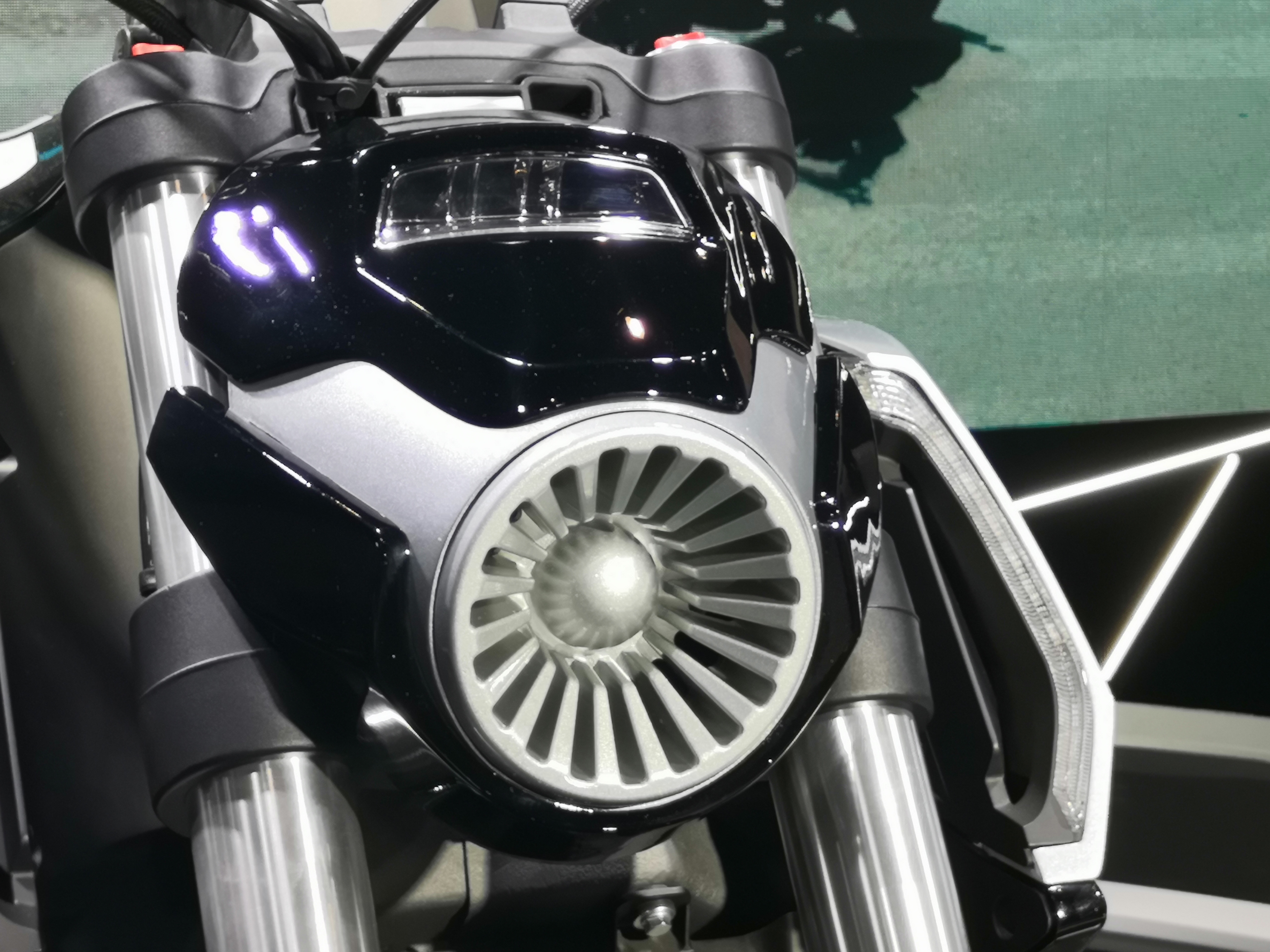 川崎排气口技,川崎的冲压进气技术