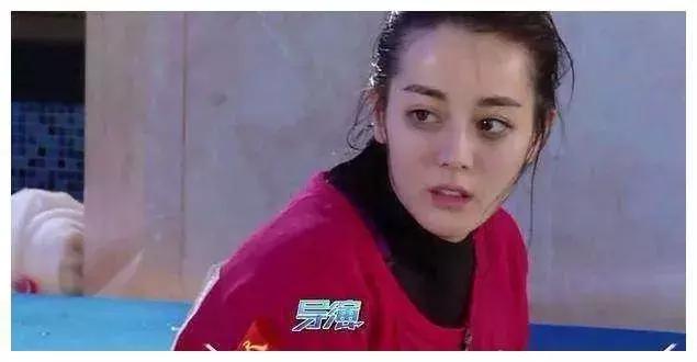 超详细干货｜游泳池里到底用什么手法才能不脱妆？