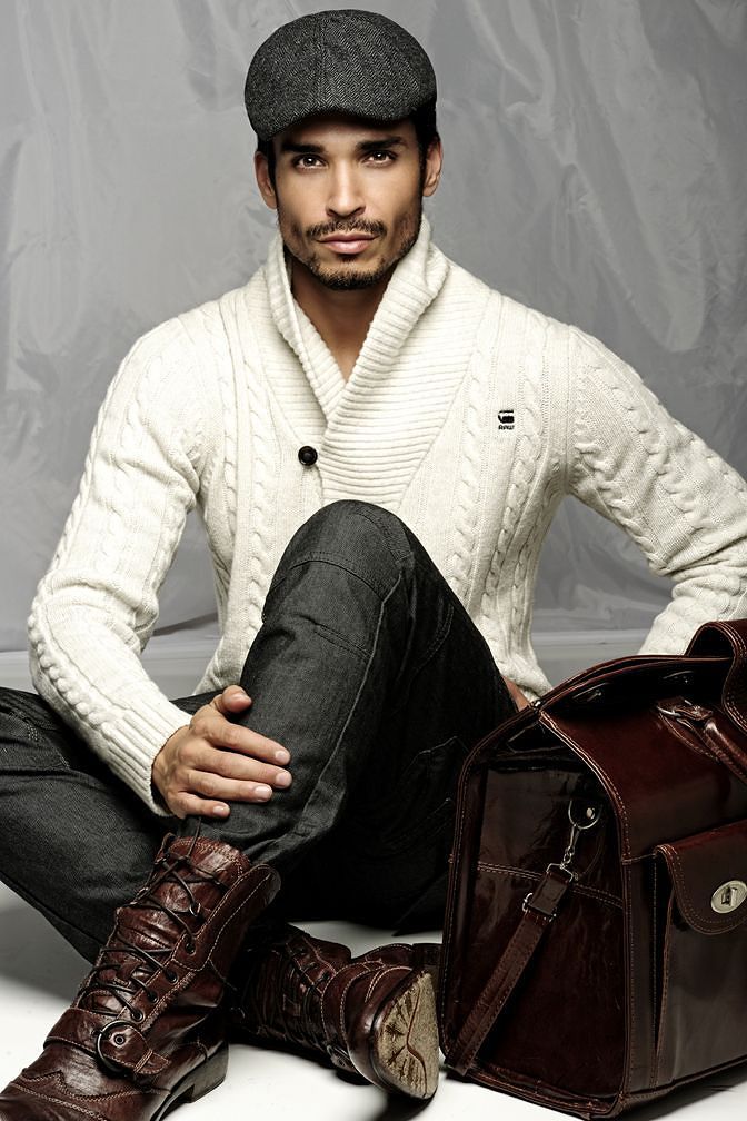 绅士毛衣男推荐,潮男秋季这件毛衣穿起来超帅