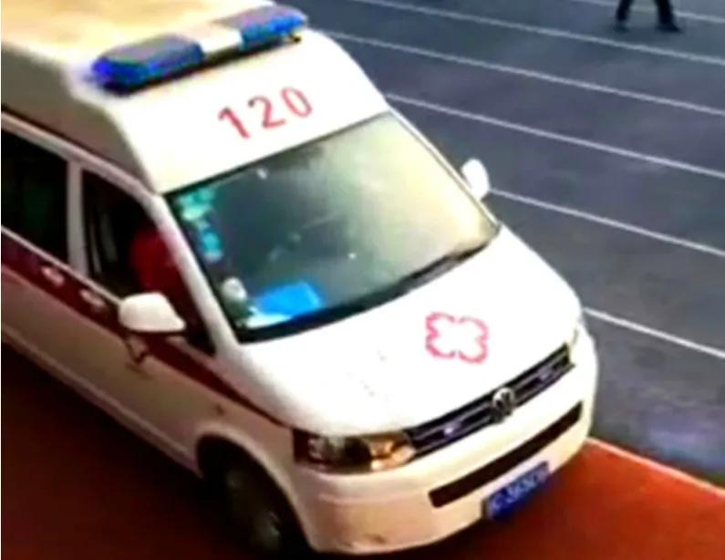 这是有多大的仇,名哨金京元被殴打