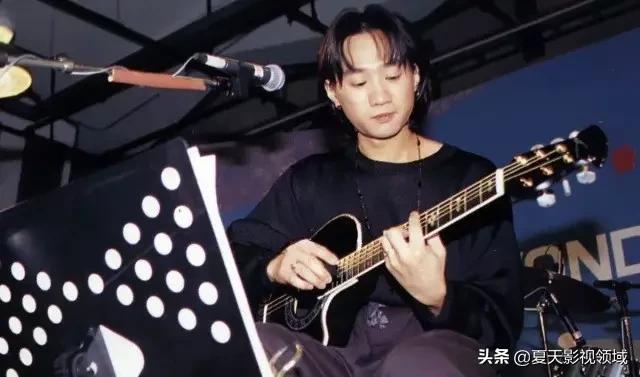 黄家驹和beyond乐队的音乐故事,黄家驹和beyond谁唱的好