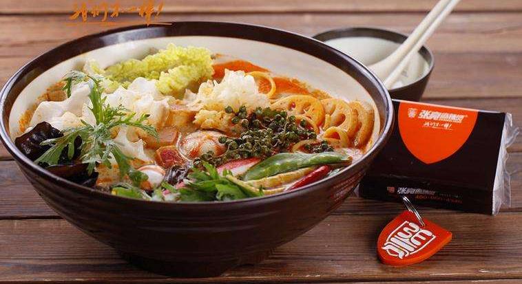 2个东北人占领整个麻辣烫市场，上万家加盟店遍布大街小巷