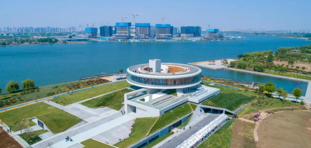 多图直击：即将交付的郑州荷湖片区，能否成为新晋网红打卡地