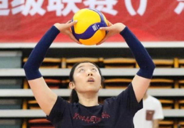 强行复出?姚迪渴望出战明晚比赛,天津女排征召孟豆或表明态度