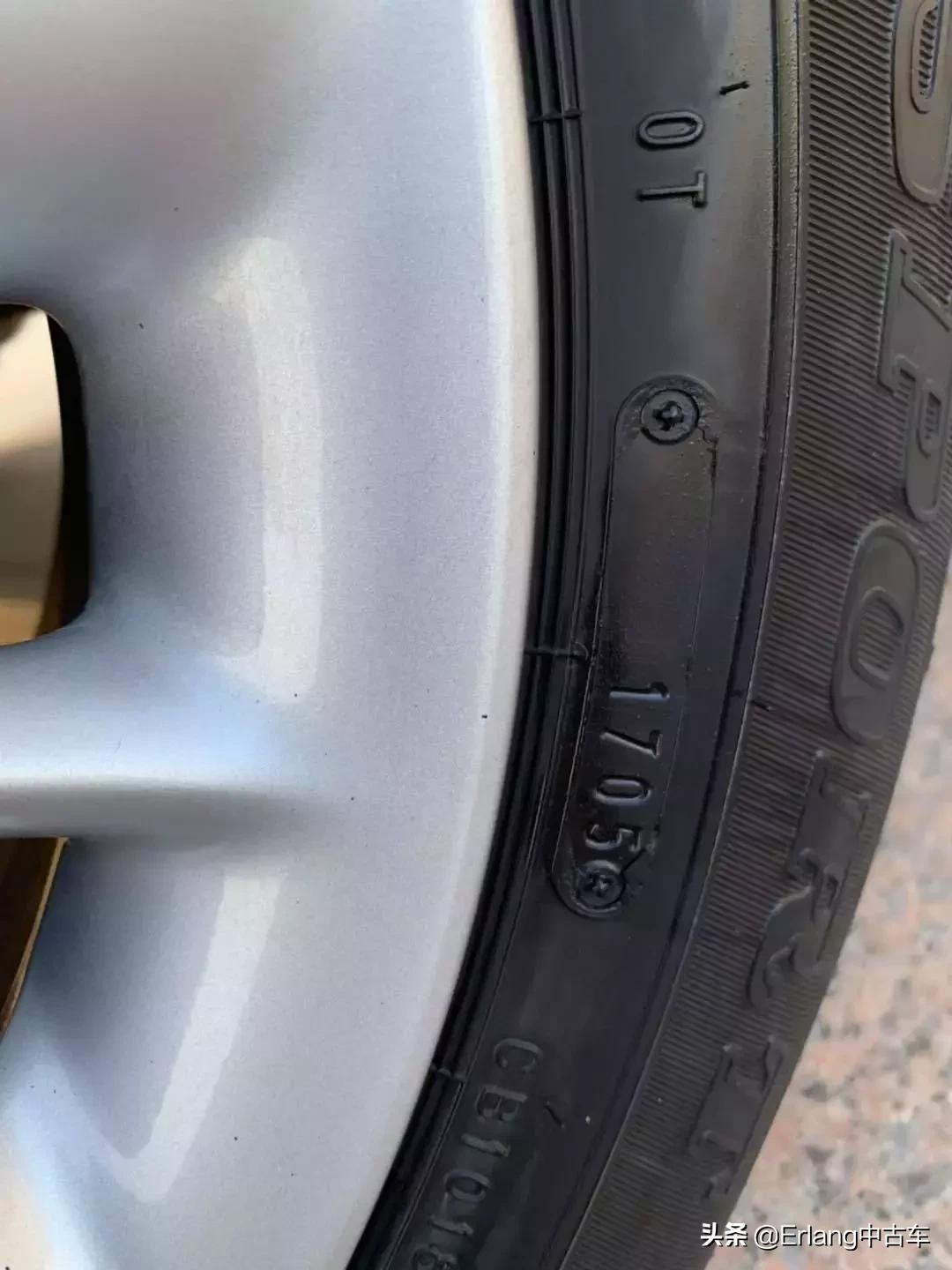 情怀皇冠最经典的12代,全新十六代丰田皇冠