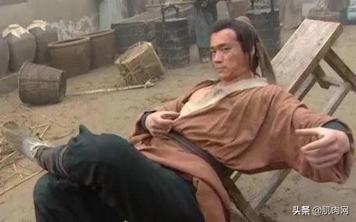 十八岁丁海峰照片,52岁丁海峰演武松打虎