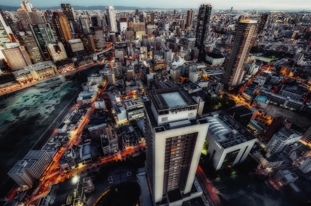 看惯了千篇一律,看惯了千篇一律的风景