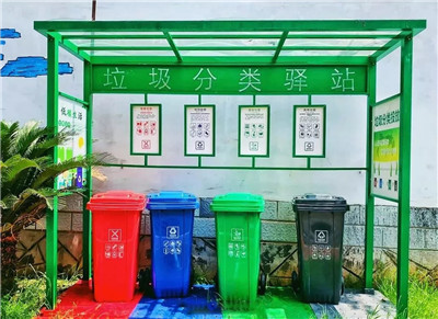 最近刷屏的红、蓝、绿、灰“垃圾组合”有什么色彩深意