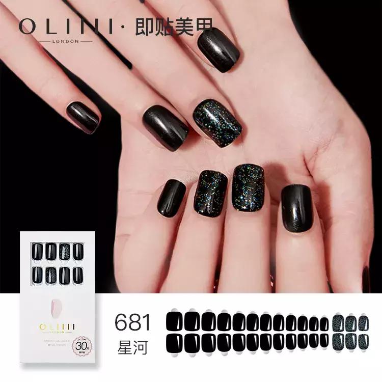 适合黄皮学生党做的新年美甲,粉色猪猪透色美甲