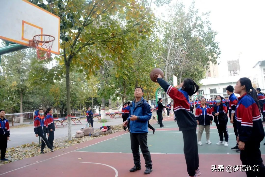 梦语推荐：疫情防控常态化的新乡市一中运动会别样精彩