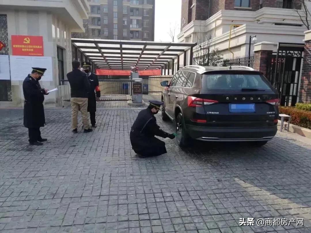 疫情把“冤家”变成了兄弟，河南郑州的小区物业又亮了！