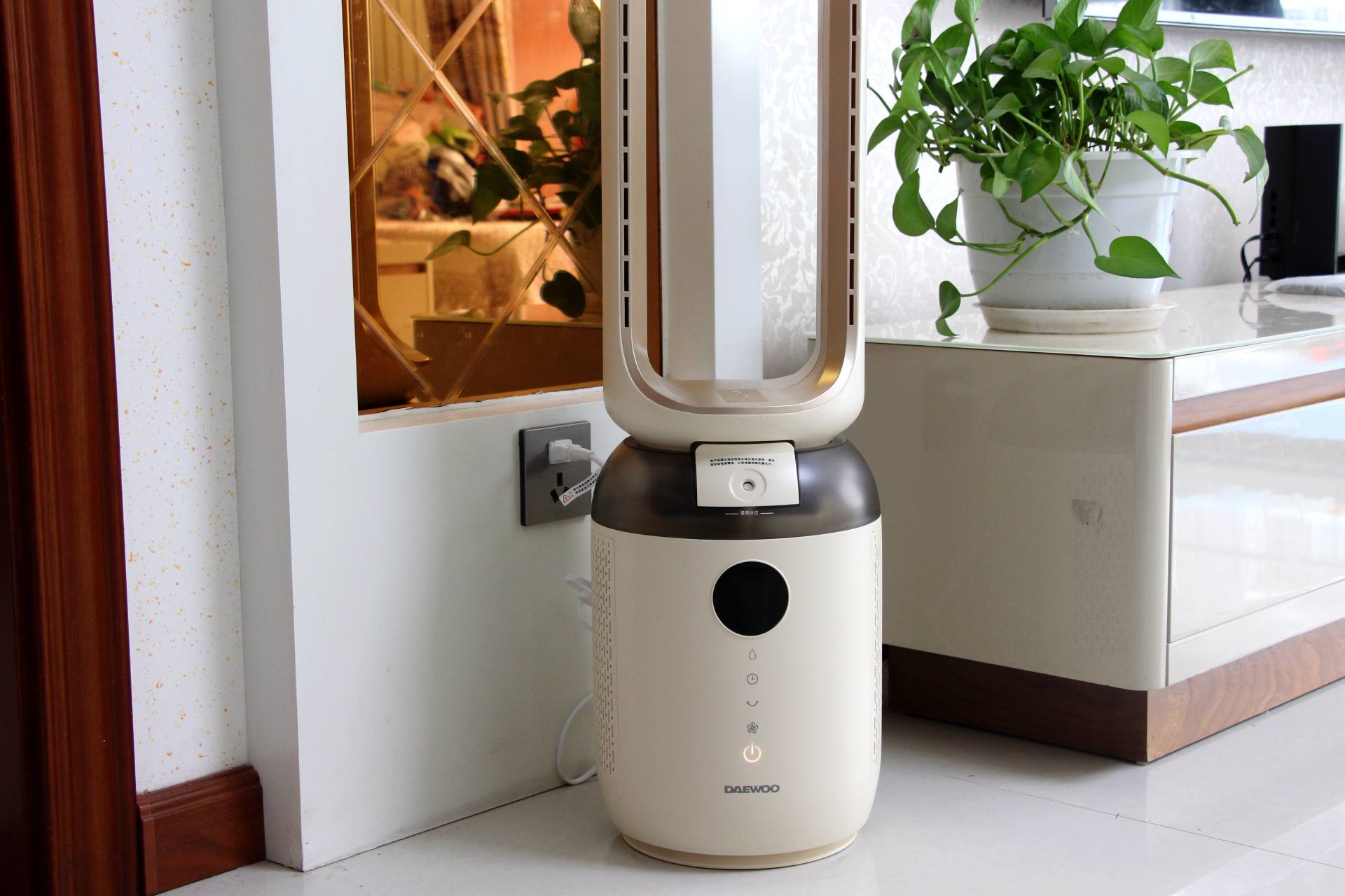 大宇无叶风扇f9与f10区别,大宇无叶风扇的紫外线功能