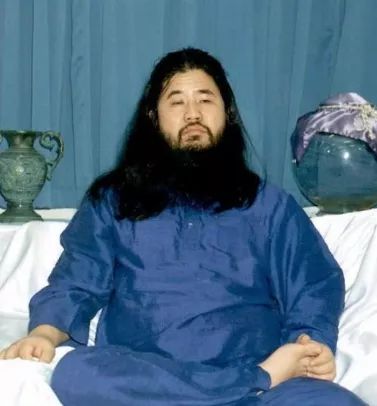 他们竟用瑜伽宣扬色情、发展*教邪**，健康的外表下包裹着邪恶的心