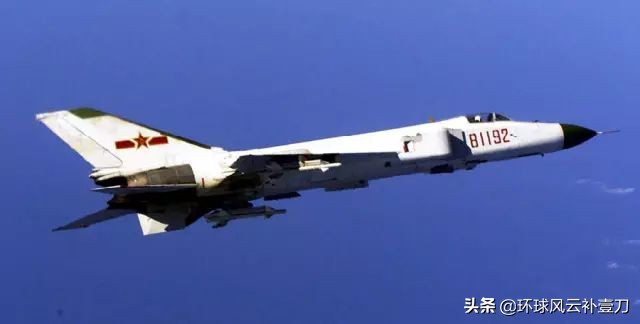 撞死我们英雄的人一直炫耀，在美国官运财运亨通！