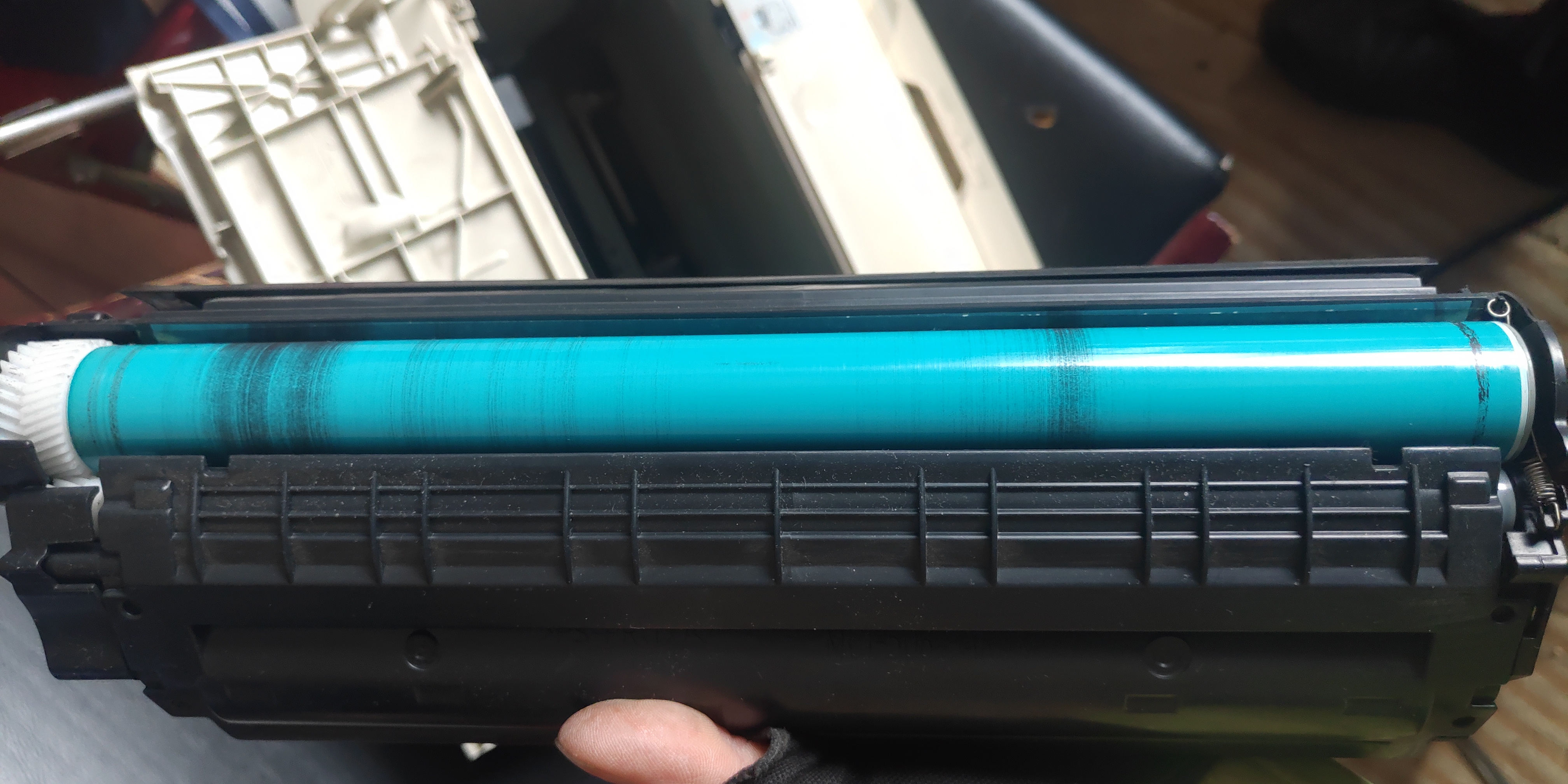 打印机卡纸有碎纸怎么解决,老式打印机卡纸死机怎么处理