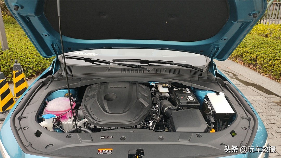 a级车万元二手车,吉利星瑞b级2022款豪华版落地价