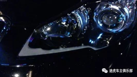 汽车大灯进水漏气怎么修复,汽车大灯进水该怎么办