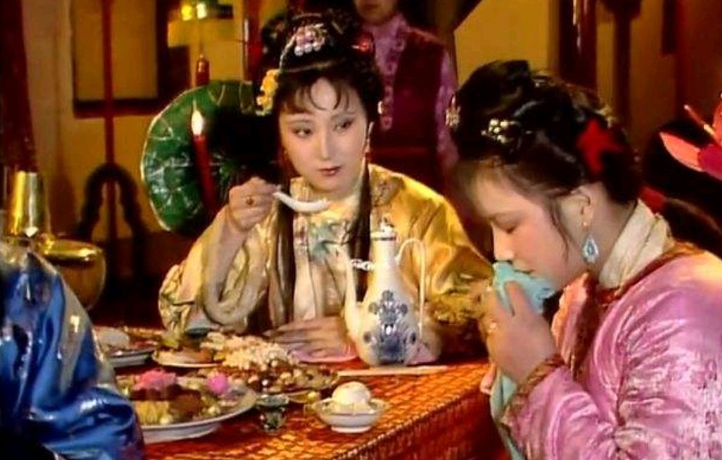 薛家为何投靠贾府,薛家真的富有吗