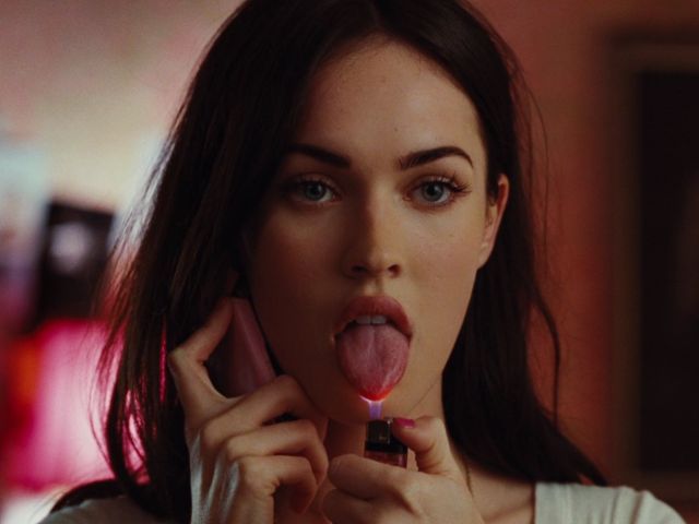 詹妮弗梅根福克斯图片,人间小腰精