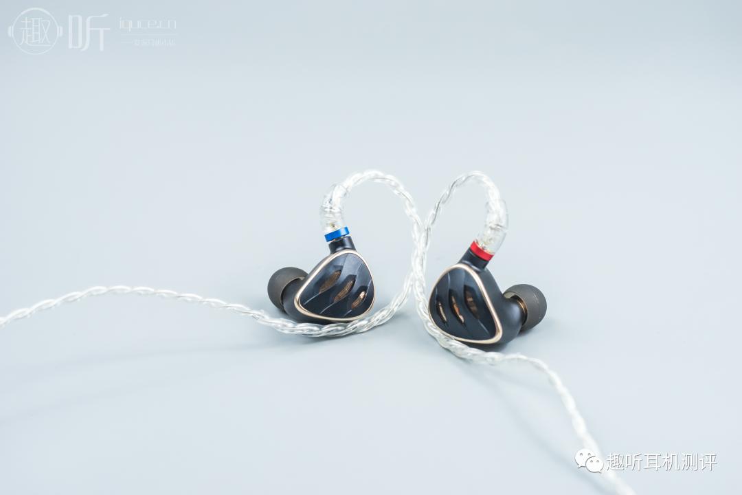 飞傲旗舰入耳式动圈耳机fd5,飞傲fh5搭配什么耳机好