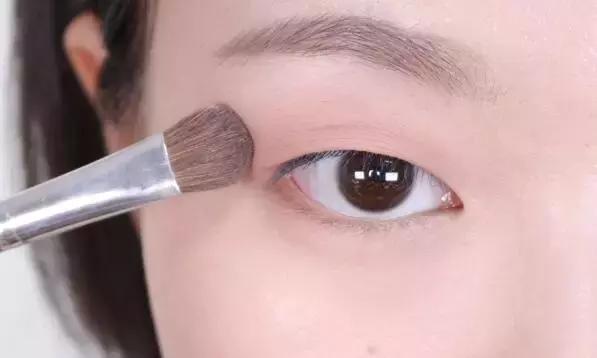 单眼皮日常眼妆教程,单眼皮眼妆教程视频