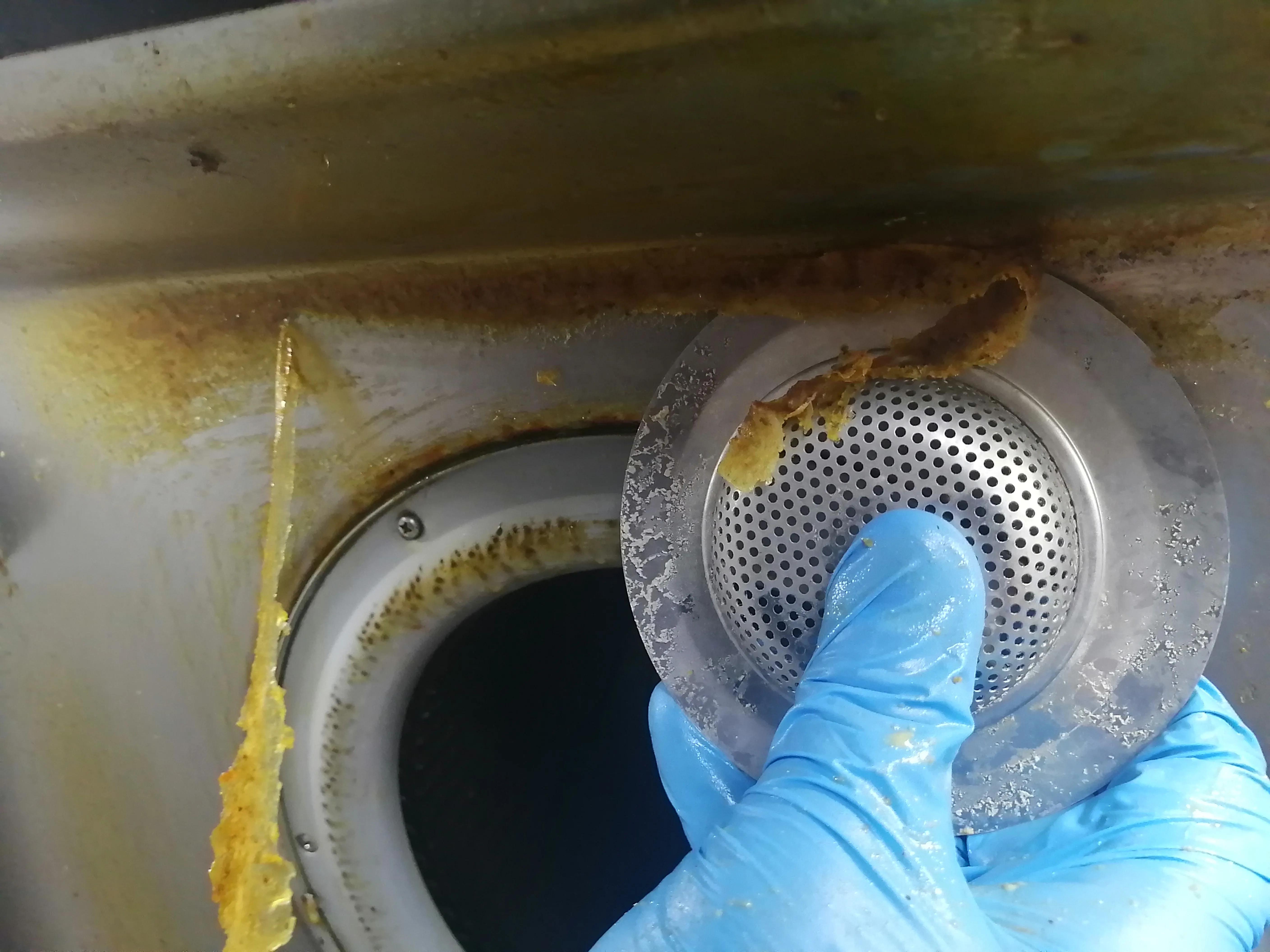 为了节省200块自己动手清洗油烟机,零成本不费劲清洗油烟机的妙招