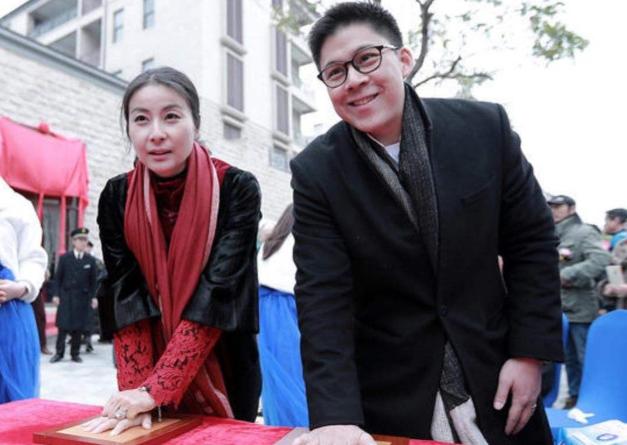 郭晶晶为什么能在豪门得到尊重,郭晶晶在豪门的生活情况