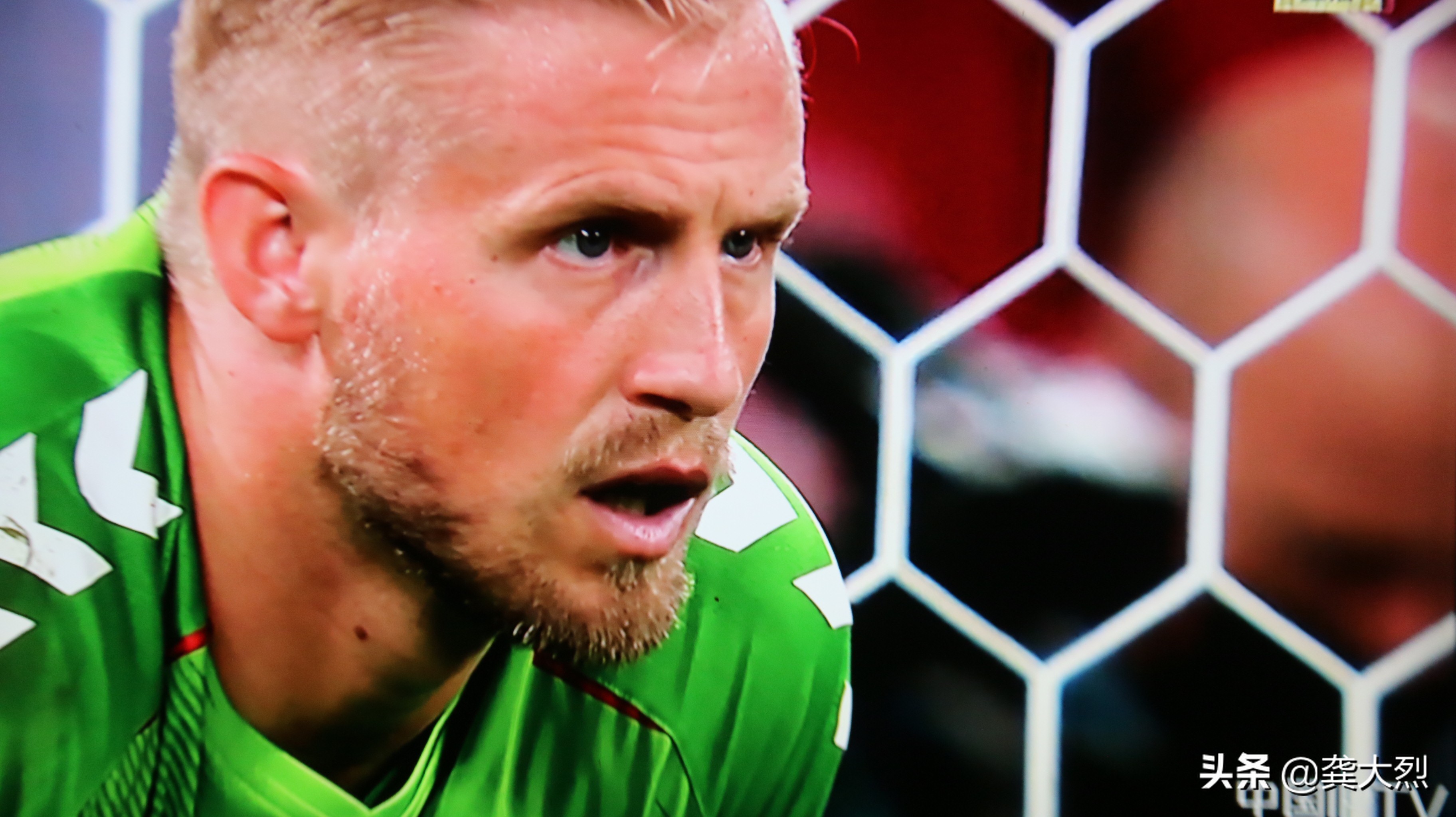 英格兰1:2输给哪个球队,为什么英格兰队世界大赛成绩不好