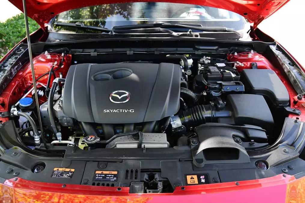 高颜值的白色马自达cx-4你喜欢吗,马自达cx-4改装前脸