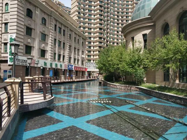 绿地城二期绿化乌鲁木齐,乌鲁木齐中海万锦公馆绿化环境