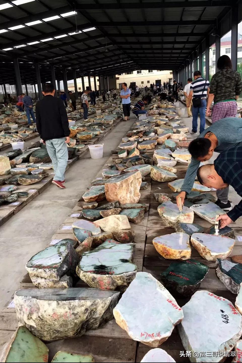 缅甸赌石怎么做,翡翠赌石之缅甸赌石