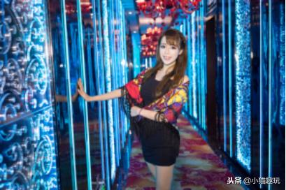 全世界最美的溶洞温泉,很美的天然溶洞温泉