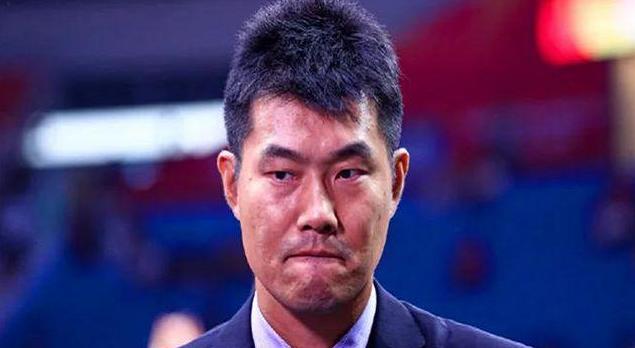 王仕鹏安德玛,王仕鹏穿14号球衣